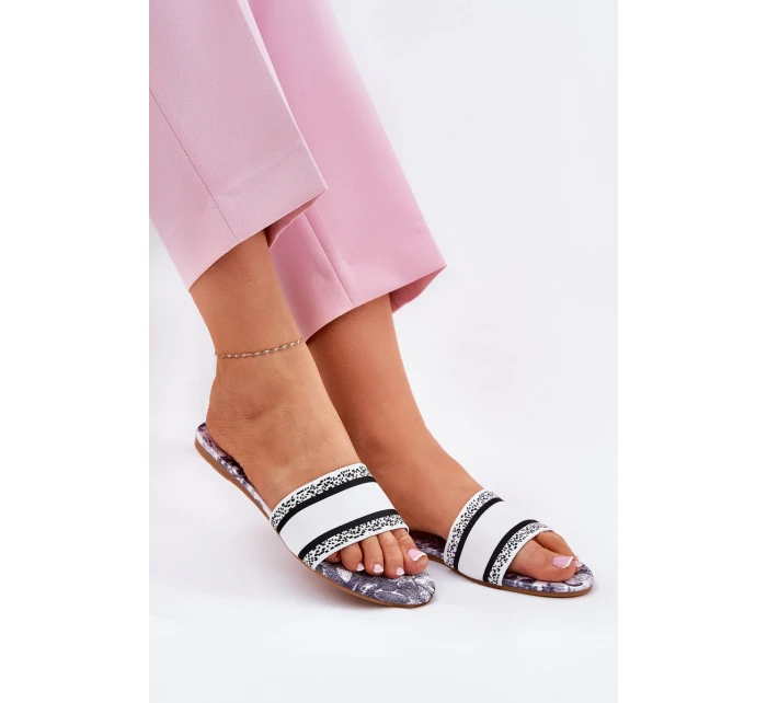 Vzory Ploché Dámské Pantofle Bílé model 21689593 - Boto Vzory Ploché Dámské Pantofle Bílé model 21689593 - Boto