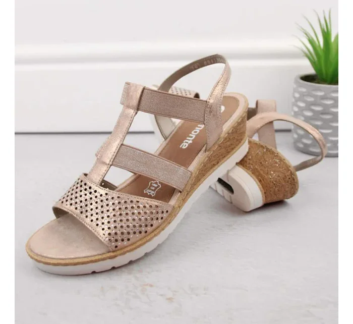 Pohodlné sandály na podpatku Remonte W model 19730112 rose gold - Rieker