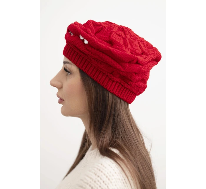 Dámská zimní čepice s ozdobným pletením a krystalky model 21878105 červená - K-Fashion