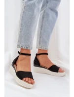 Lehké sandály na platformě a s jemným černé model 21684676 - Boto