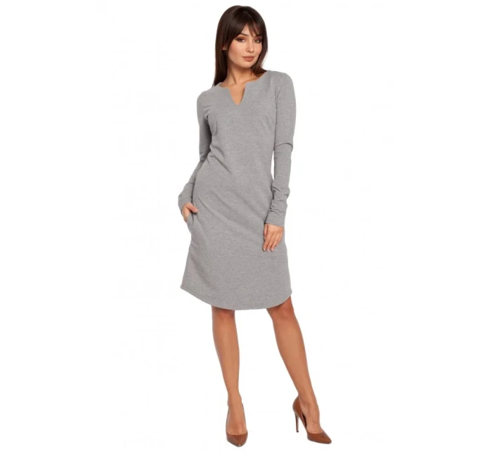 B017 Šaty s výstrihom - čierne