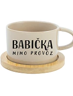 BABIČKA MIMO PROVOZ – krémový hrnček s makrónkou, 200 ml