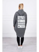 Zateplená mikina s dlouhými zády a kapucí v grafitové barvě Zateplená mikina s dlouhými zády a kapucí v grafitové barvě