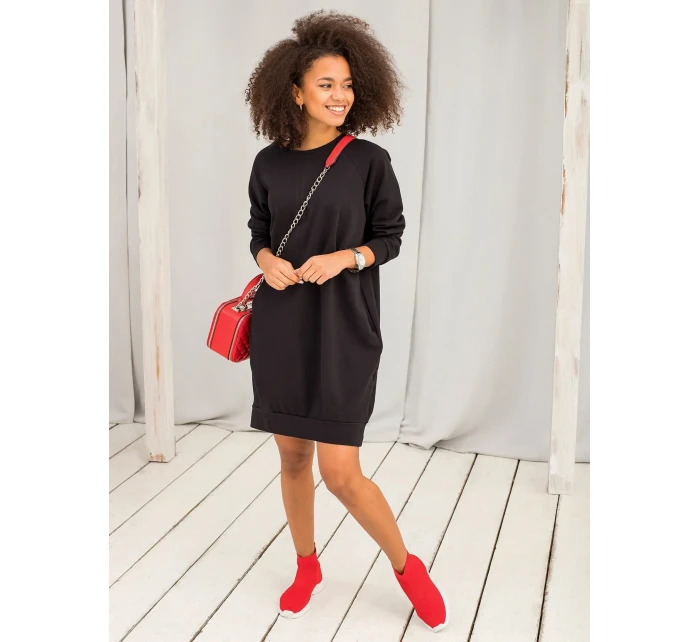 Šaty RV TU 5184.93P čierne Šaty RV TU 5184.93P čierne