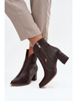 Kožené otevřené dámské kotníkové boty na podpatku model 21713218 čokoládové - Zazoo