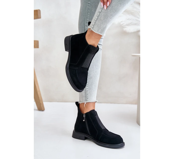 Semišové Nízké Boty Na Plochém Podpatku Zateplené D&A model 21674470 Černé - S.Barski Semišové Nízké Boty Na Plochém Podpatku Zateplené D&A model 21674470 Černé - S.Barski
