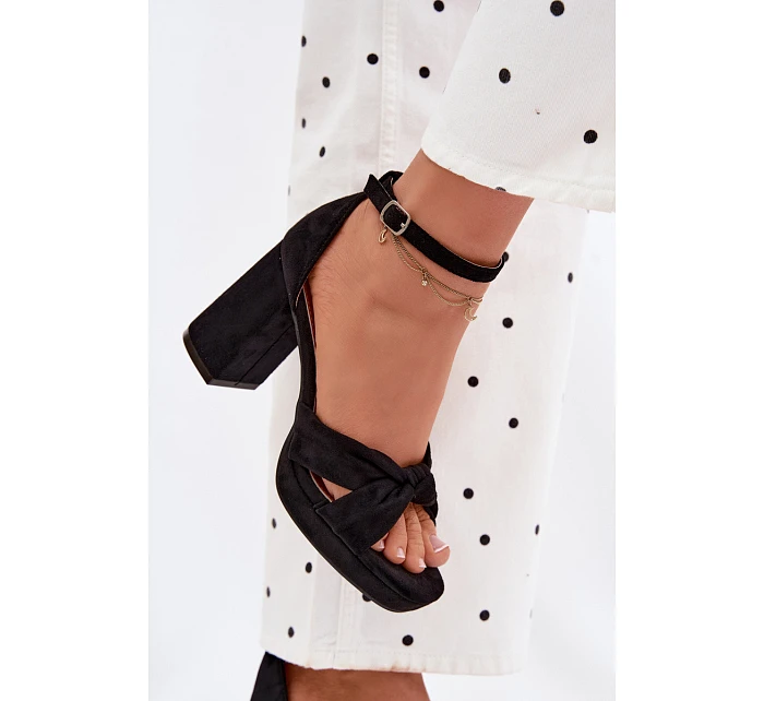 Dámské sandály na podpatku s semiše černé model 22107191 - Boto