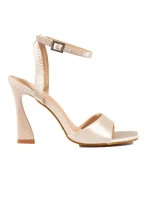 Výborné dámské sandály hnědé na jehlovém podpatku Výborné dámské sandály hnědé na jehlovém podpatku