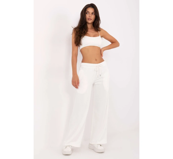 Tepláky model 216517 Relevantnosť