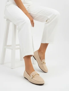 Dámske semišové mokasíny s kovovou prackou béžové FashionStreet ZY1341