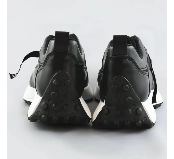 Čierne športové topánky s retiazkou (N-206) Čierne športové topánky s retiazkou (N-206)