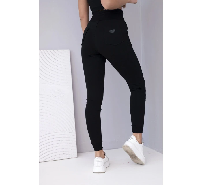 Dámské teplákové kalhoty s vysokým pasem a šňůrkou černé