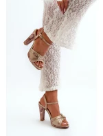 Dámské kožené sandály na podpatku model 21665619 - Maciejka