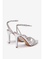 Sandále na podpätku model 222257 Vykročte štýlovo