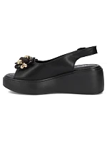 Dámske kožené sandále na platforme čierne Filippo DS7577