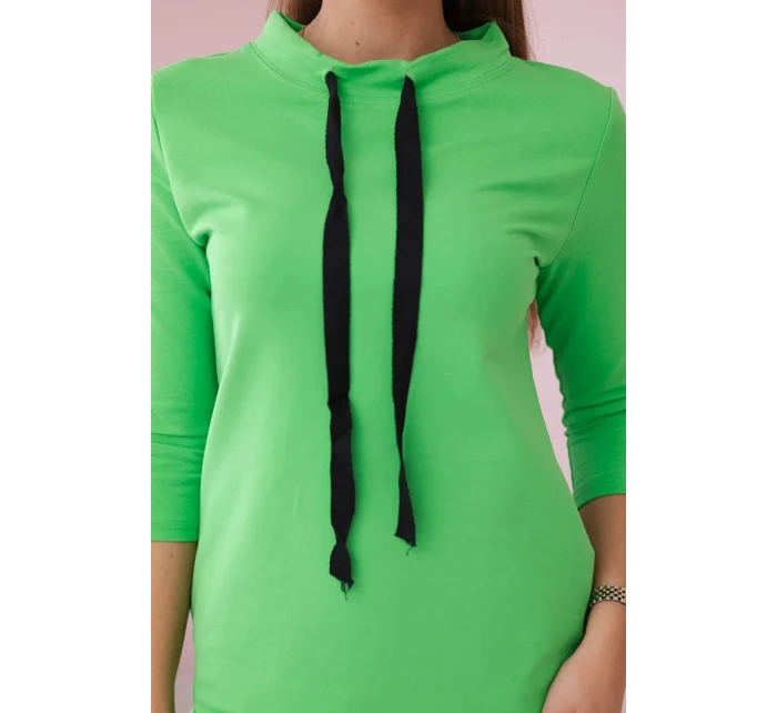 Šaty viazané pri krku svetlozelenej farby