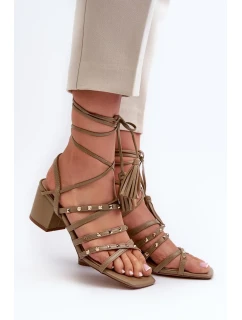 Sandále na podpätku model 197585 Step in style