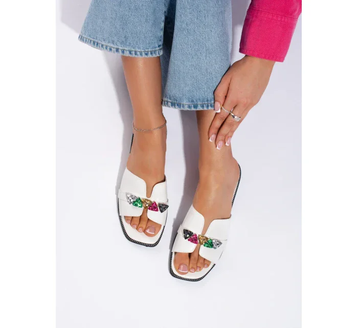 Klasické dámske biele ponožky na podpätku bez päty Klasické dámske biele ponožky na podpätku bez päty