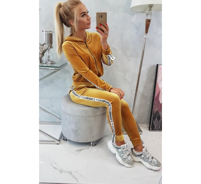 Velúrová súprava s ozdobnými stuhami horčicová Velúrová súprava s ozdobnými stuhami horčicová