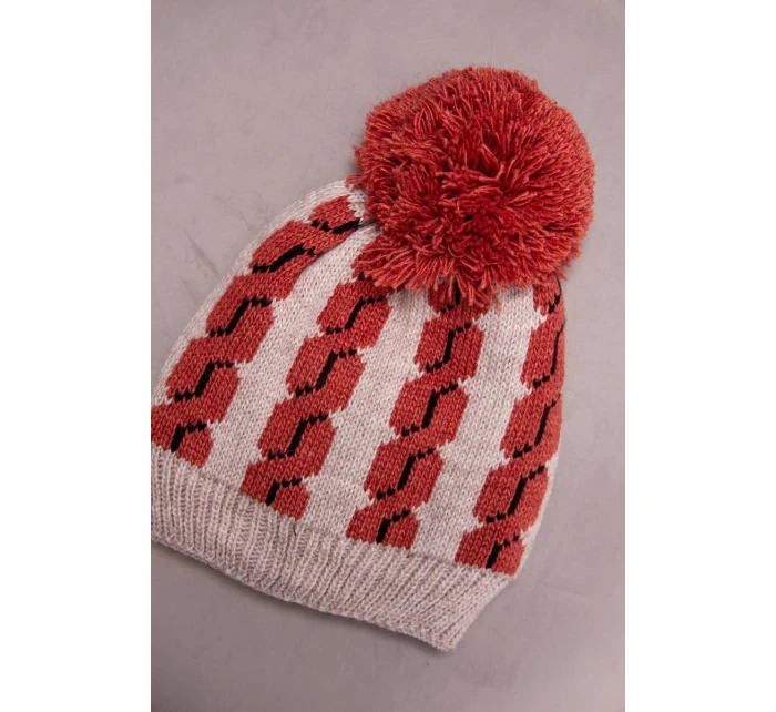 Dámská čepice s bambulí Rozalia model 18751651 - K-Fashion Dámská čepice s bambulí Rozalia model 18751651 - K-Fashion