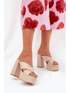 Dámské sandály na platformě s podpatkem Béžová Shoes model 21471948 - Inello