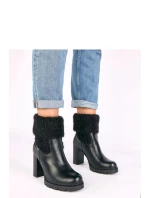 Topánky na podpätku model 221642 Solea Topánky na podpätku model 221642 Solea