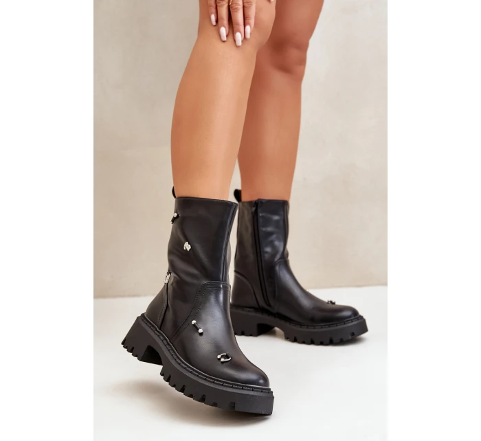 Botki Damskie Eko Skórzane Na Zamek Z Ozdobnymi Detalami Czarne Reritha Botki Damskie Eko Skórzane Na Zamek Z Ozdobnymi Detalami Czarne Reritha