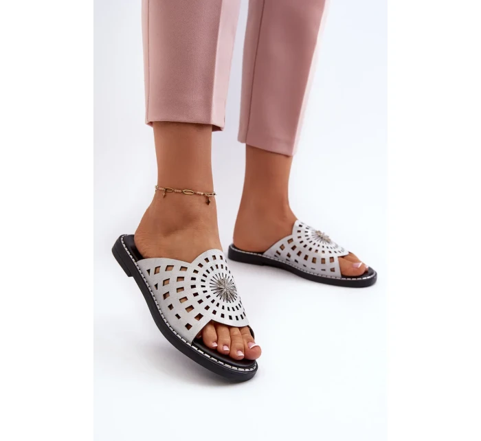 Lesklé dámske ploché papuče so strieborným lemovaním Ebirena Lesklé dámske ploché papuče so strieborným lemovaním Ebirena