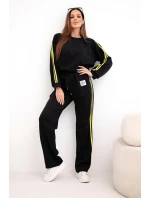 Dámský teplákový komplet model 21951909 s lampasy a volnou mikinou černý - K-Fashion