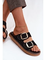 Dámské pantofle z imitace semiše s zlatými přezkami Černé Averia