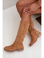 Dámské kozačky na nízkém podpatku camel model 22349395 - Boto Dámské kozačky na nízkém podpatku camel model 22349395 - Boto