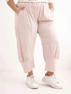 Dámské kalhoty Plus Size s nízkým model 21924471 a gumou v pase tmavě pudrově růžové - K-Fashion