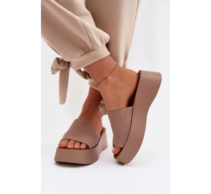 Dámské sandály na platformě tmavě béžové Liorisse