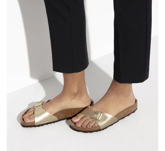 Birkenstock Madrid Birko-Flor Gold regular wide žabky (1016106) pre ženy Birkenstock Madrid Birko-Flor Gold regular wide žabky (1016106) pre ženy