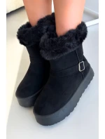 Dámské sněhule na platformě s přezkou a kožešinou Czarne model 21821891 - Boto Dámské sněhule na platformě s přezkou a kožešinou Czarne model 21821891 - Boto