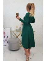 Šaty s ozdobným pásikom a nápisom tmavo zelené Šaty s ozdobným pásikom a nápisom tmavo zelené