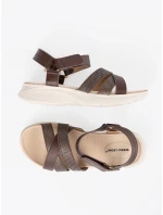 Vynikajúce hnedé sandále na platforme pre ženy Vynikajúce hnedé sandále na platforme pre ženy