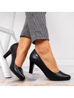 Čierne lodičky na podpätku W Sergio Leone