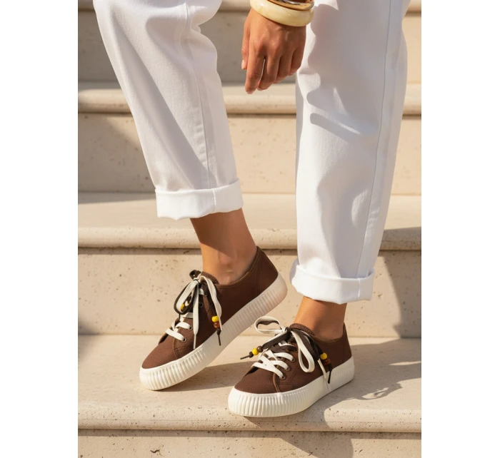 Dámske tenisky s ozdobnými korálkami cappuccino FashionStreet ZY1404