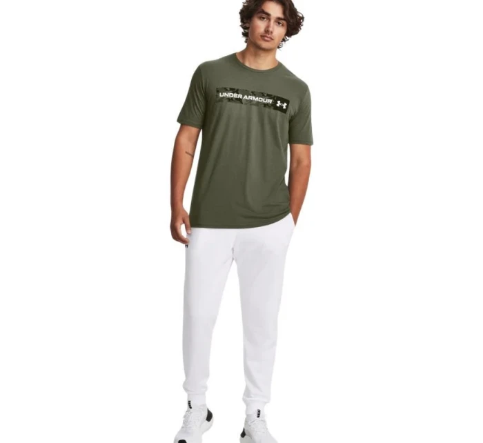 Camo Chest Stripe Tshirt M model 20218453 390 pánské - Under Armour