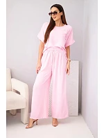 Dámsky viskózový set s ozdobným kvetom a širokými nohavicami candy pink