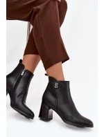 Zateplené dámské kotníkové boty z pravé kůže na podpatku Černé model 21711908 - Boto Zateplené dámské kotníkové boty z pravé kůže na podpatku Černé model 21711908 - Boto