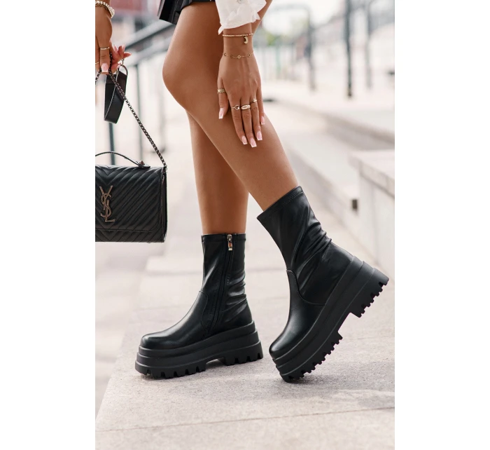 Botki Na Masywnej Platformie Czarne Florinara