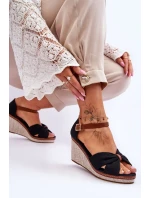 Dámské sandály na klínu Černá Daphne Dámské sandály na klínu Černá Daphne