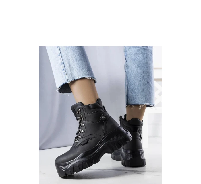 Snehule model 205134 Solea