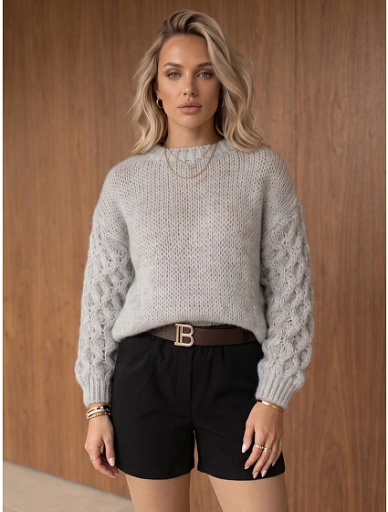Sweter damski oversize z model 22394685 - FashionStreet Sweter damski oversize z model 22394685 - FashionStreet