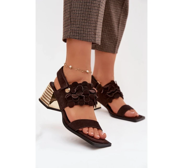 Sandále na podpätku model 225347 Vykročte štýlovo