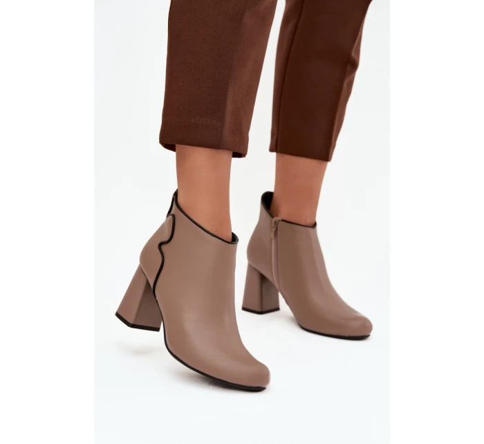 Topánky na podpätku model 222520 Step in style