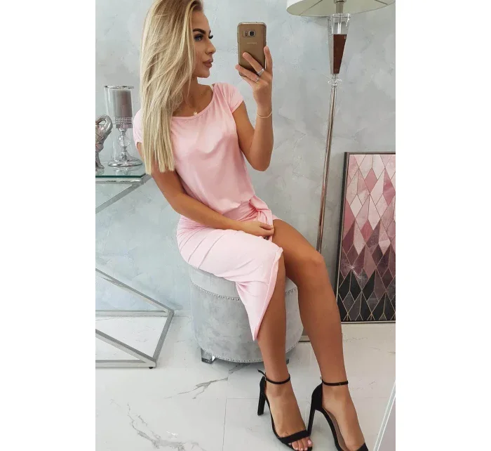 Asymetrické šaty pudrově růžové