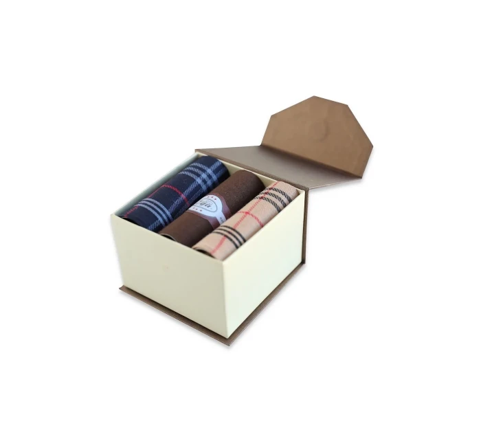 Ega obrúsky CH-692 Pánske A'3 Ega obrúsky CH-692 Pánske A'3